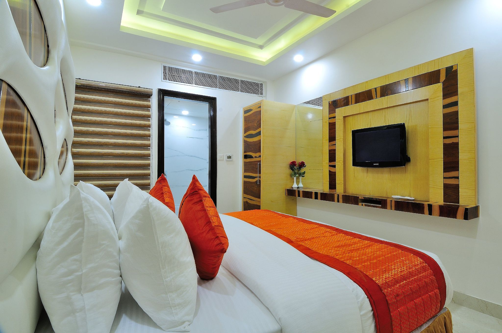 Hotel The Gold Inn - Paharganj Deluxe Room 13