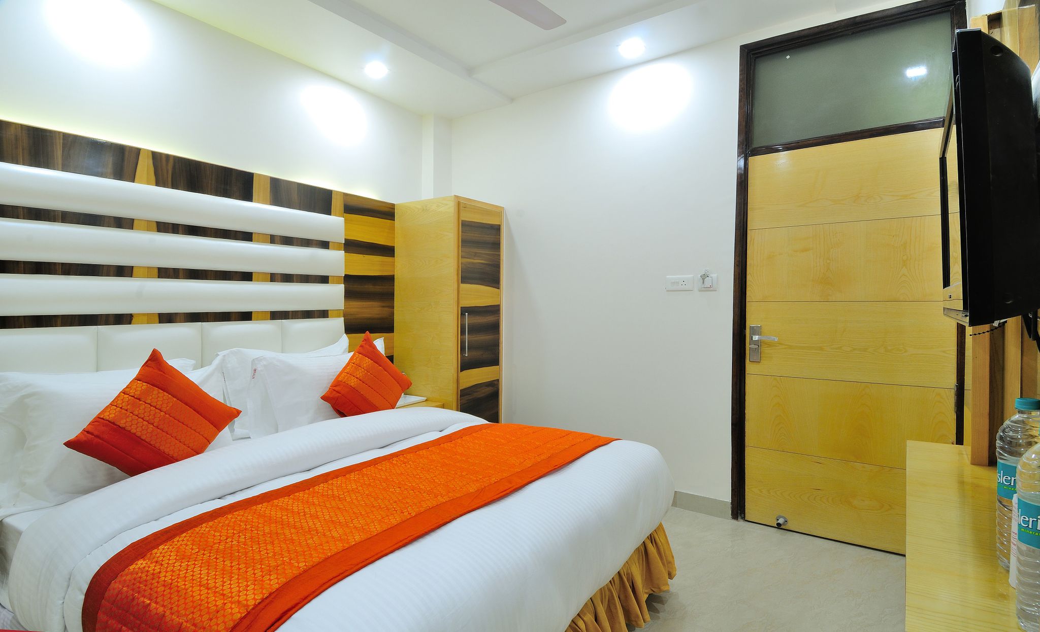 Hotel The Gold Inn - Paharganj Deluxe Room 7