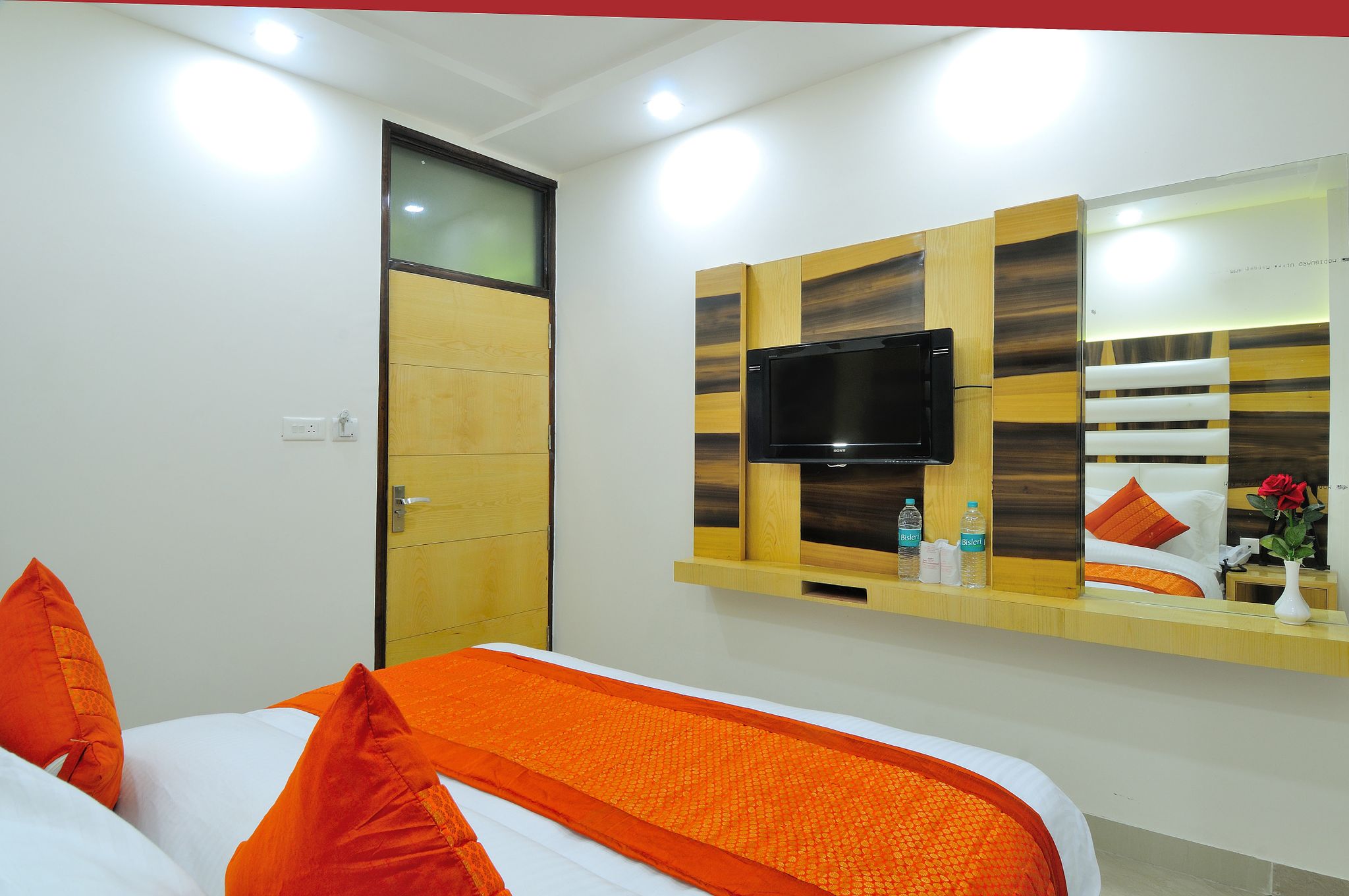 Hotel The Gold Inn - Paharganj Deluxe Room 18