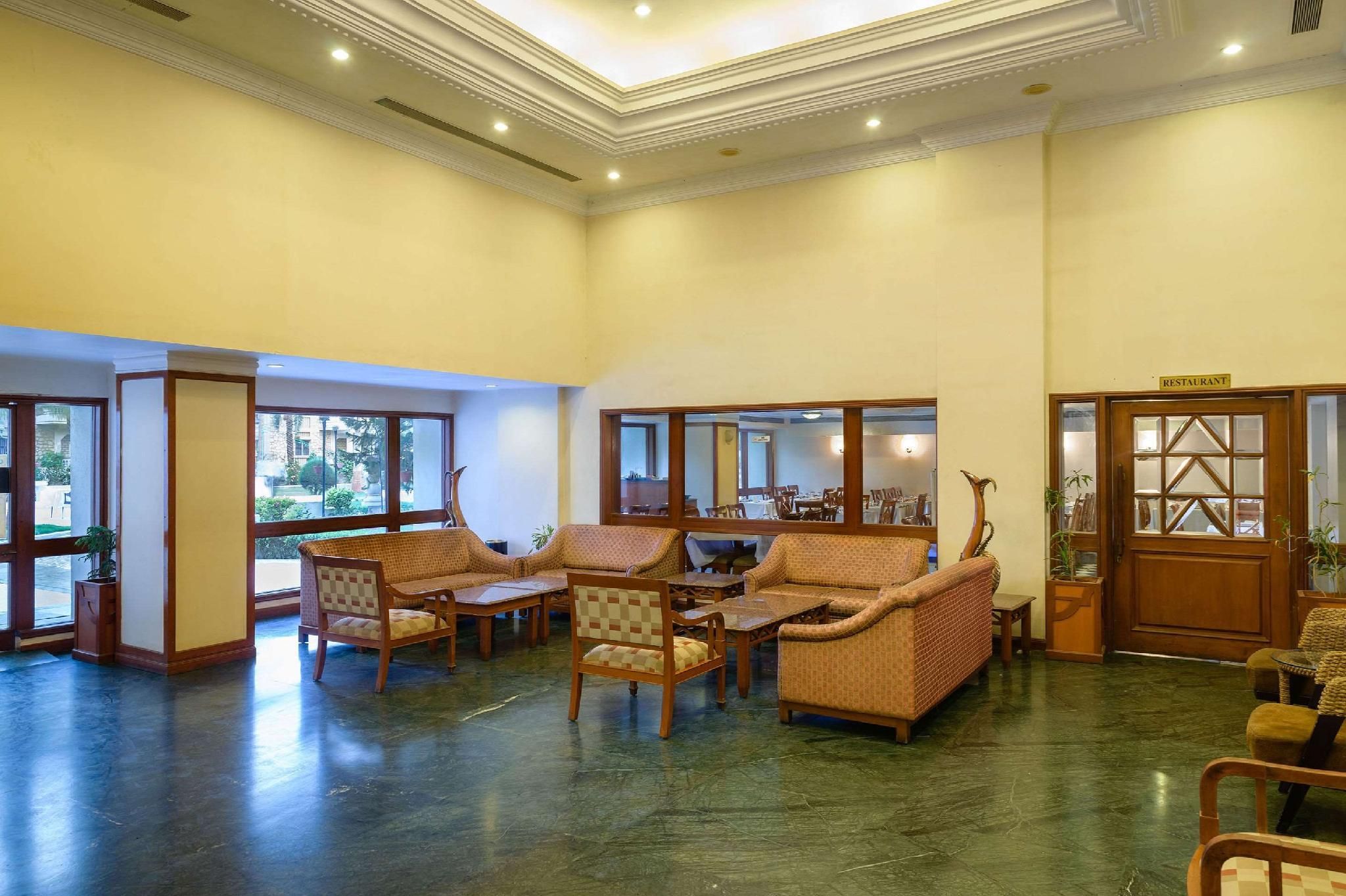 undefined Quality Inn Palms 2