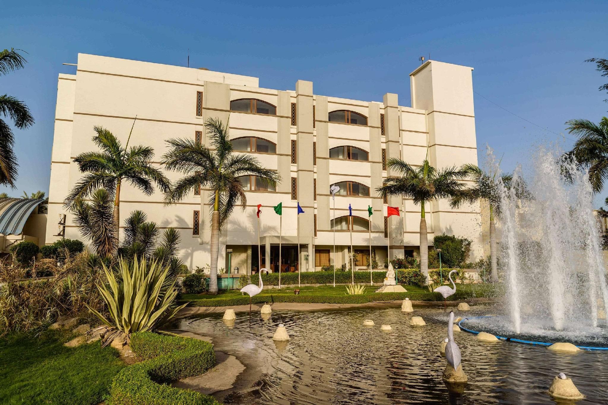 undefined Quality Inn Palms 8