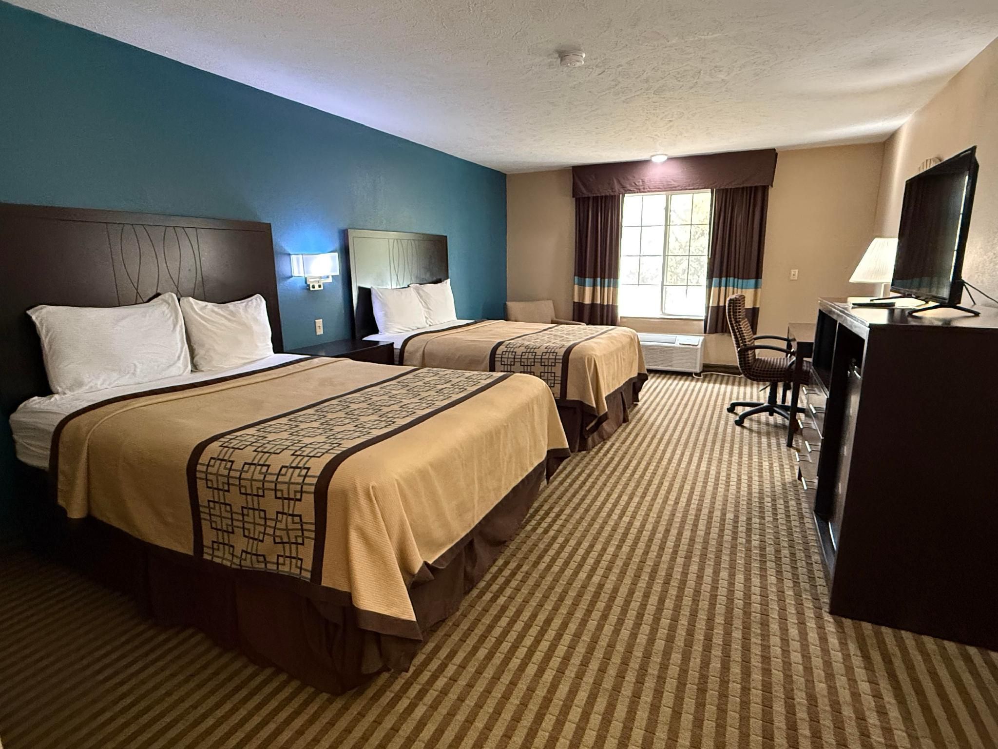 Victorian Inn 2 Queen Beds