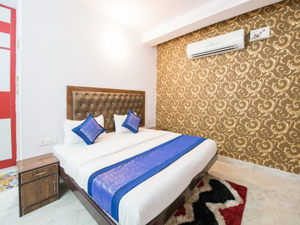 OYO 14728 Manan Residency Double or Twin Room