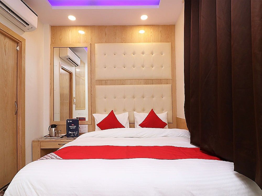 OYO 13774 Check In Room Double or Twin Room 7