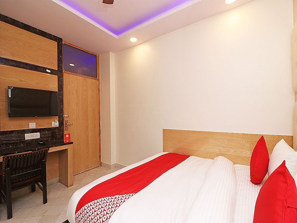 OYO 13774 Check In Room Double or Twin Room 11