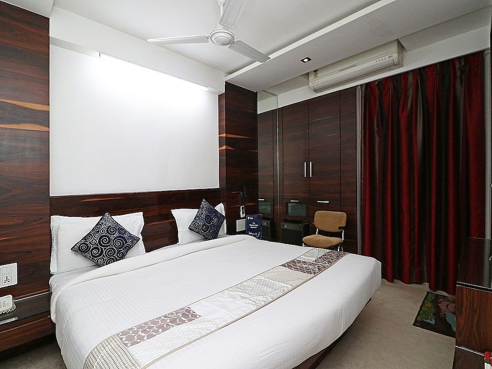 OYO 9536 Bee For Home Stay Double or Twin Room 13