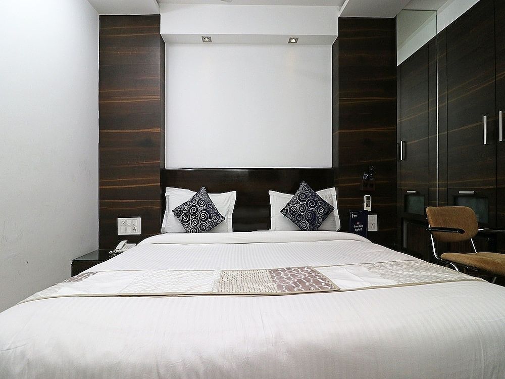 OYO 9536 Bee For Home Stay Double or Twin Room 17