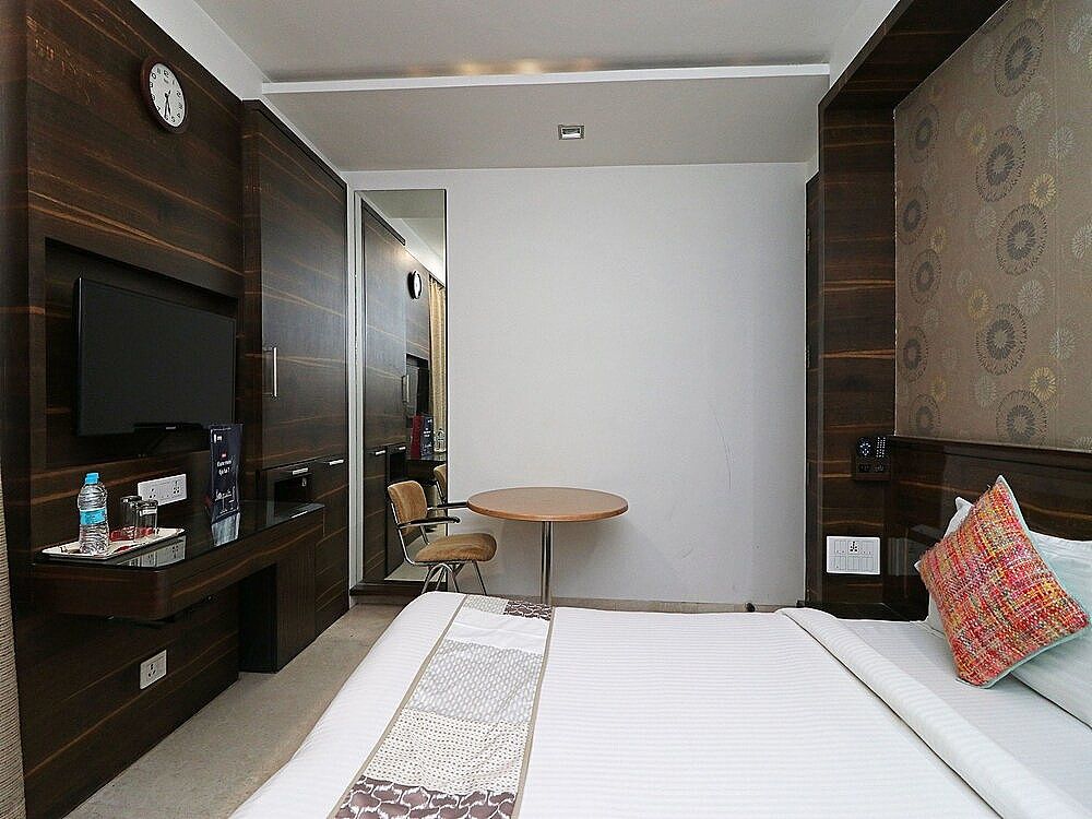 OYO 9536 Bee For Home Stay Double or Twin Room 16