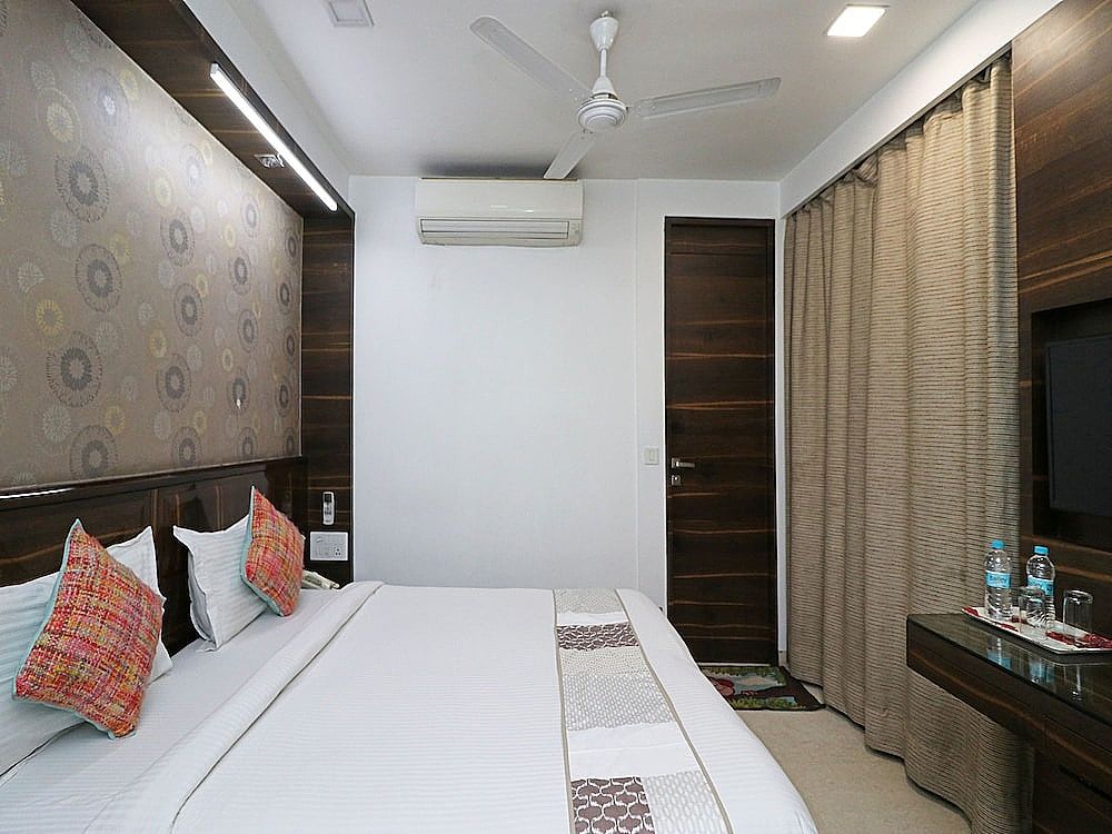 OYO 9536 Bee For Home Stay Double or Twin Room 6