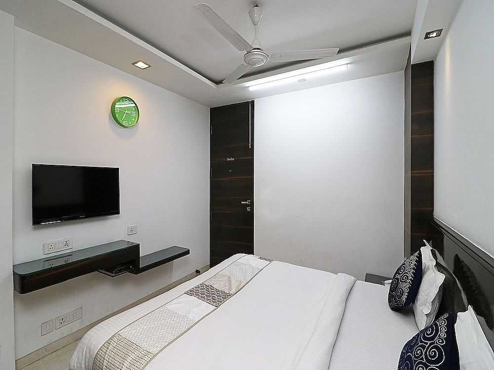 OYO 9536 Bee For Home Stay Double or Twin Room 11