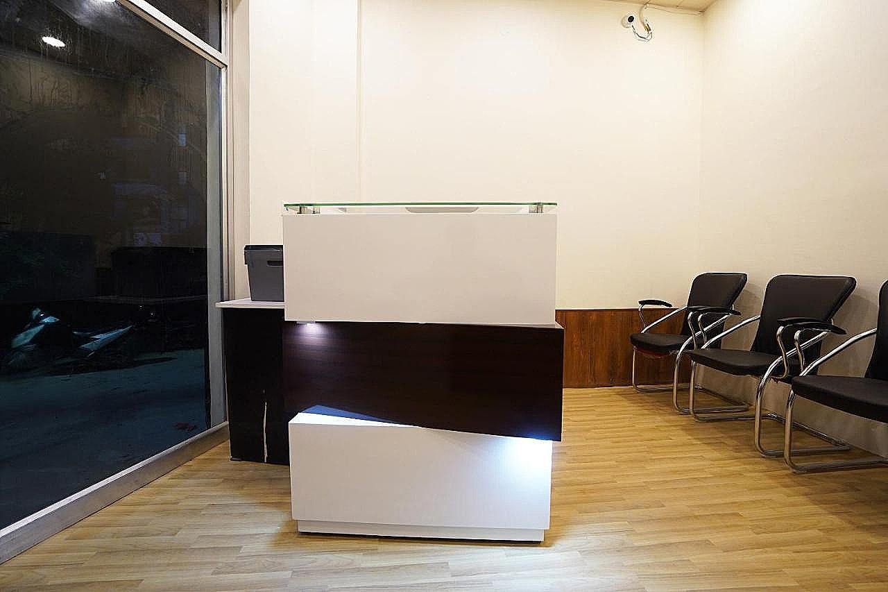 undefined White Palace 3