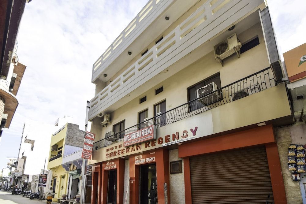 undefined OYO 29057 Shree Ram Regency