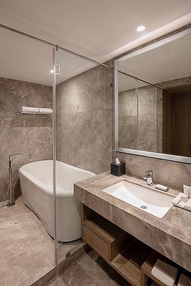Radisson Mumbai Andheri MIDC Suite 16
