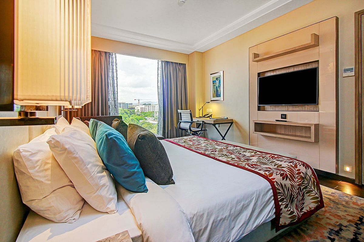 Radisson Mumbai Andheri MIDC Suite 8