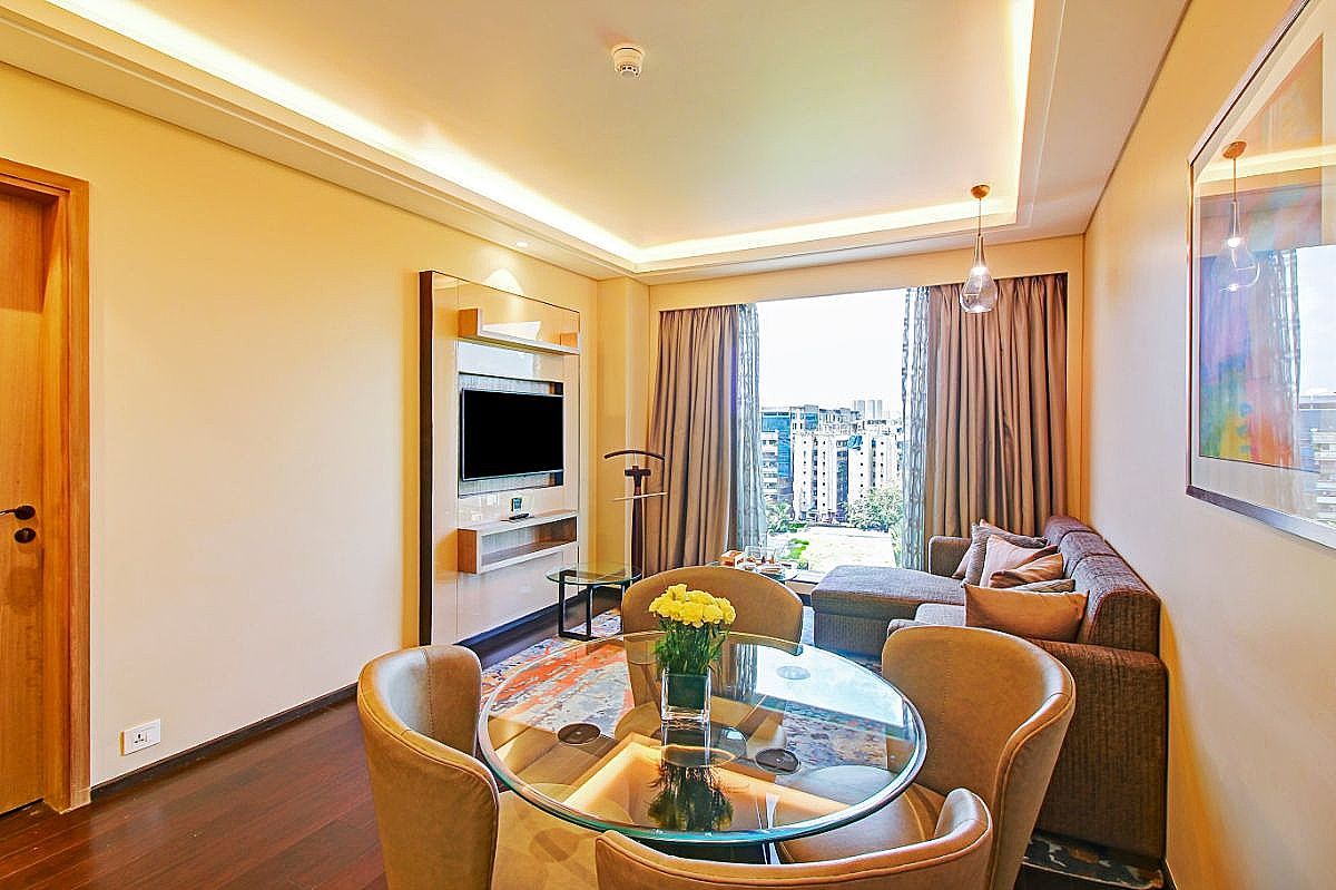 Radisson Mumbai Andheri MIDC Suite 21