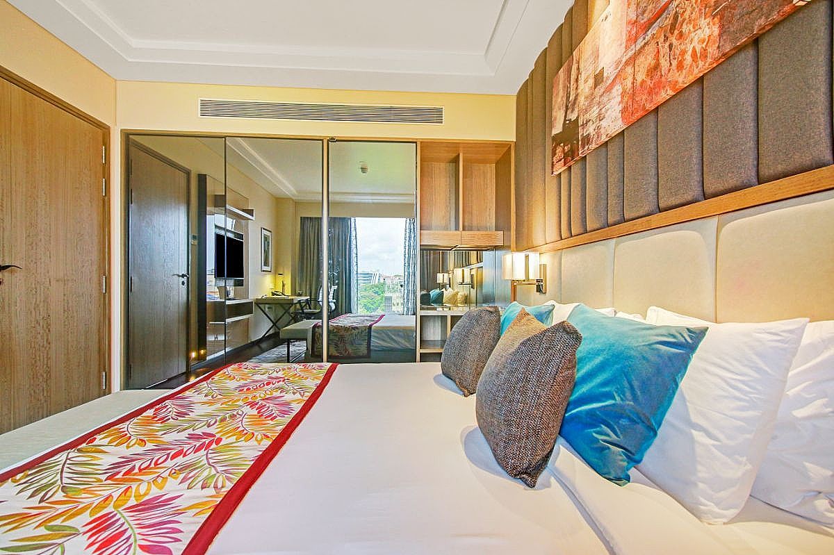 Radisson Mumbai Andheri MIDC Suite 5