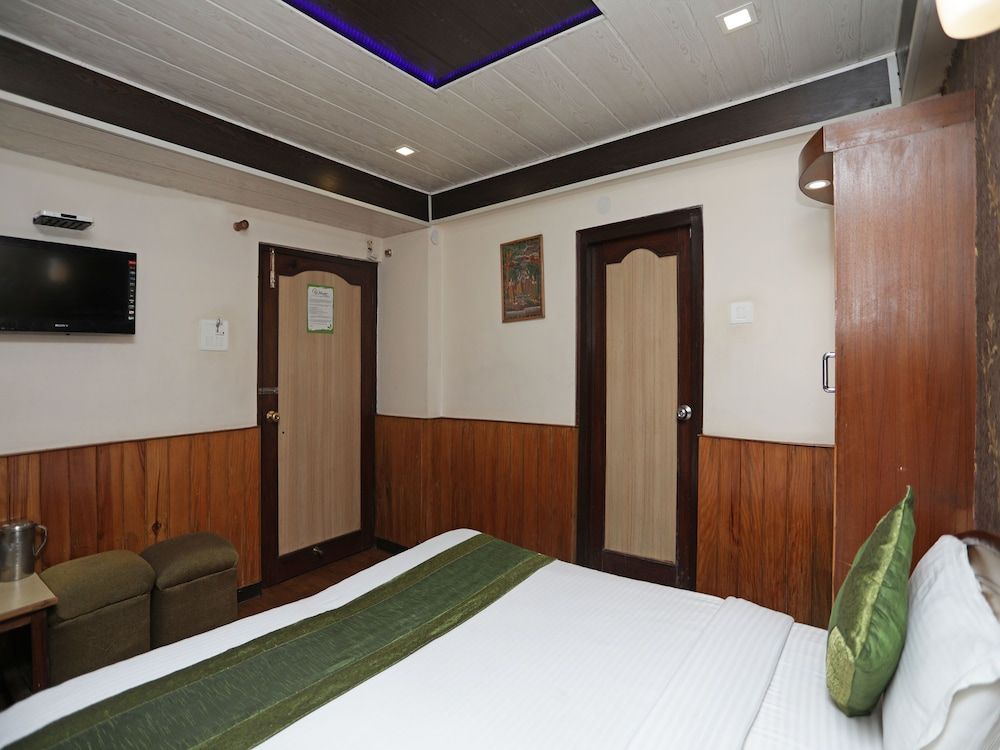 Vansh Regency Double or Twin Room 7