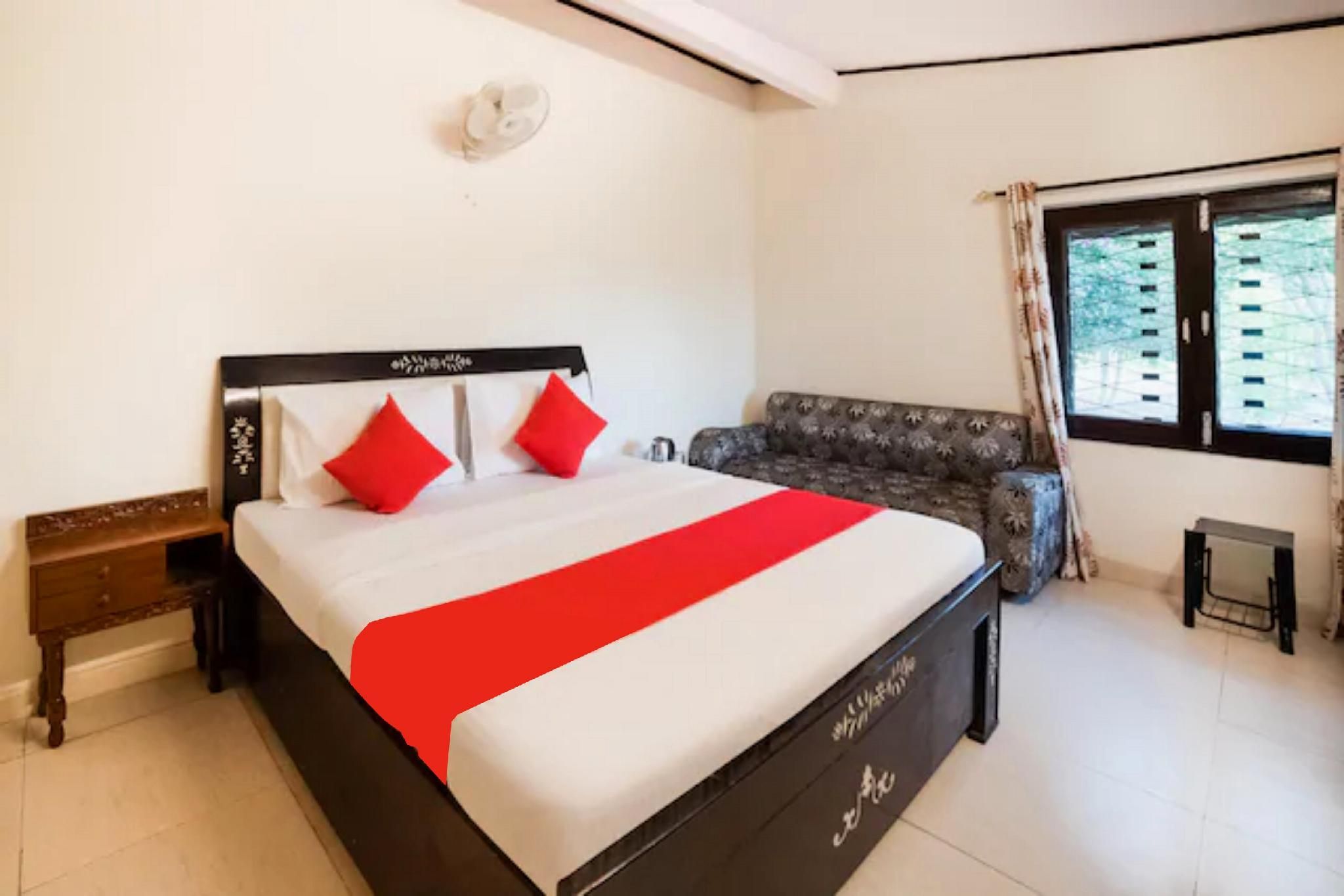 Deluxe Double Bed Room