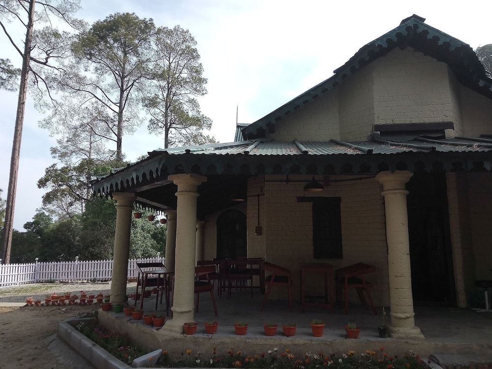 undefined Frozen Woods Resorts Bungalow 4