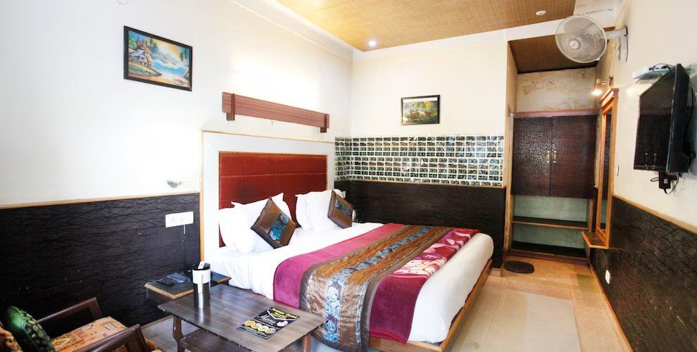 Hotel Aroma Nainital By Royal Collection Hotels Deluxe Room 13