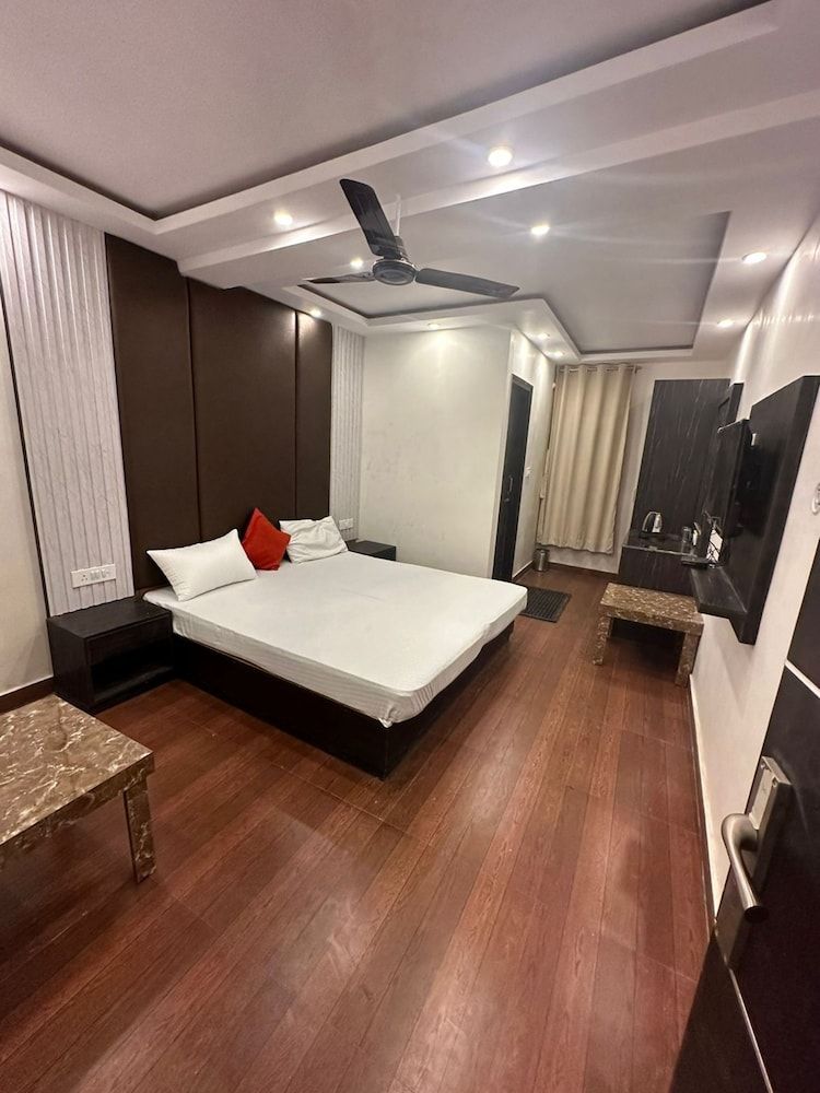 undefined Goroomgo Dolls Inn Nainital 3