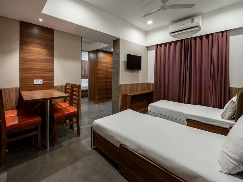 Deluxe Apartment
