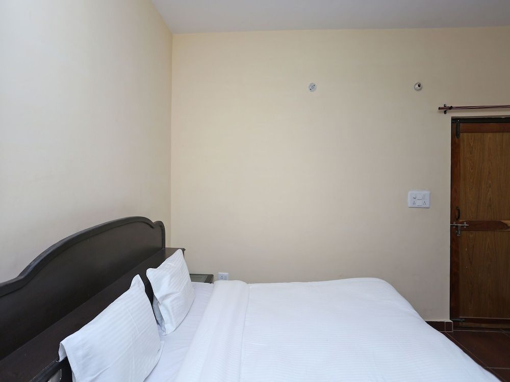 undefined OYO 12312 Home Lake View 2 BHK Bhimtal 8