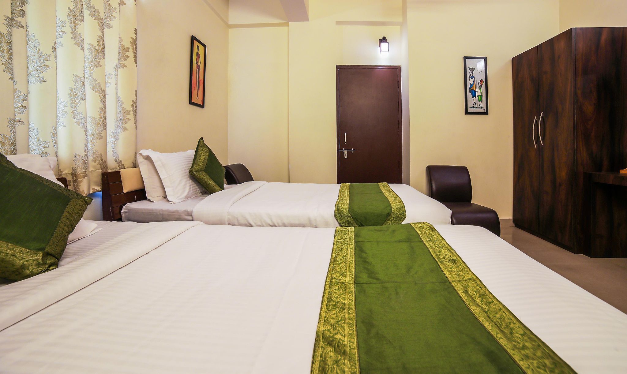 Treebo Ivory House Standard Double Room 2