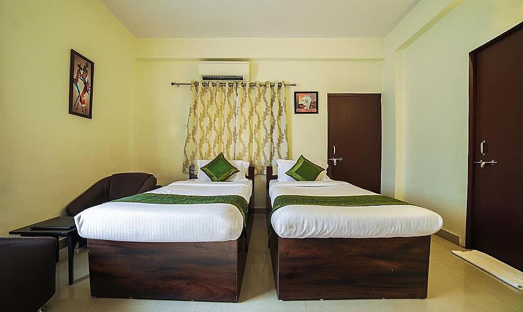 Treebo Ivory House Standard Double Room 12