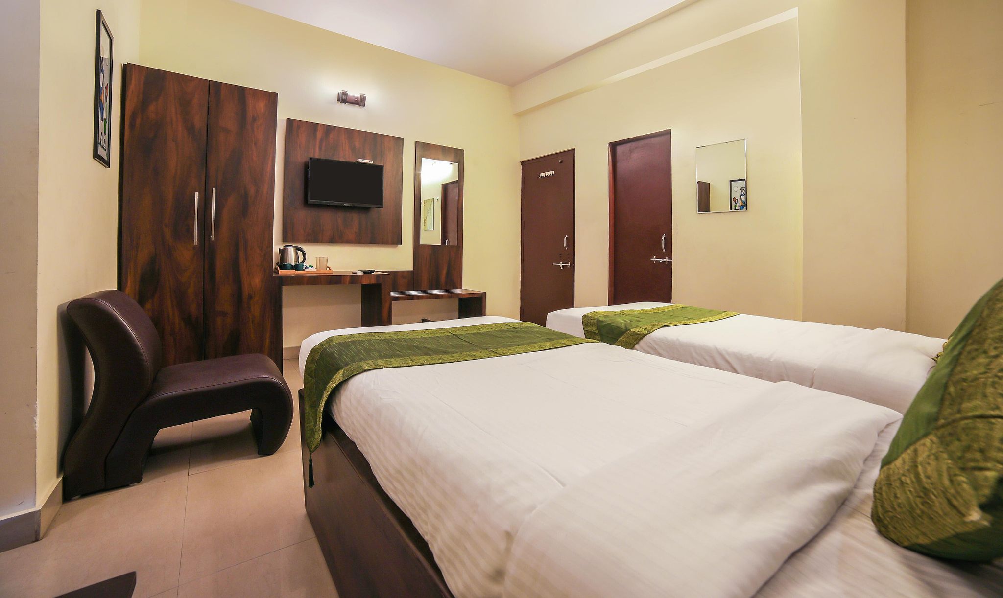 Treebo Ivory House Standard Double Room 8