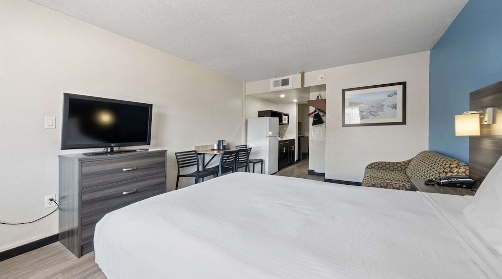 Suite, 2 Double Beds, Non Smoking, Kitchen (with Sofabed)