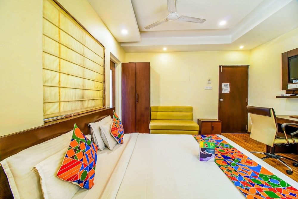 undefined FabHotel Loharkar 54 - Near Platinum Hospital Sitabuldi 9