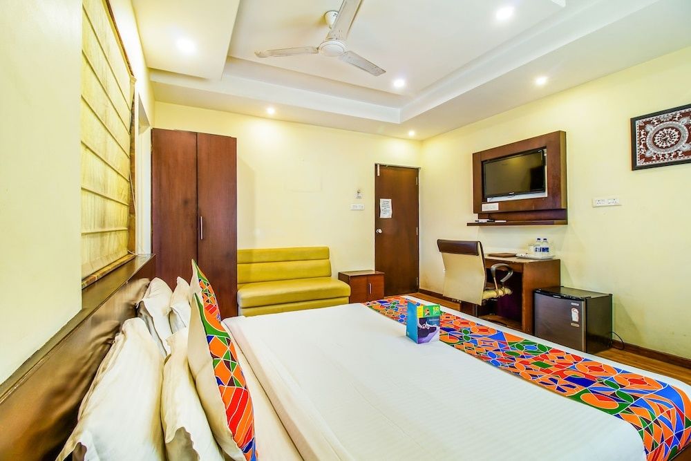 undefined FabHotel Loharkar 54 - Near Platinum Hospital Sitabuldi 10