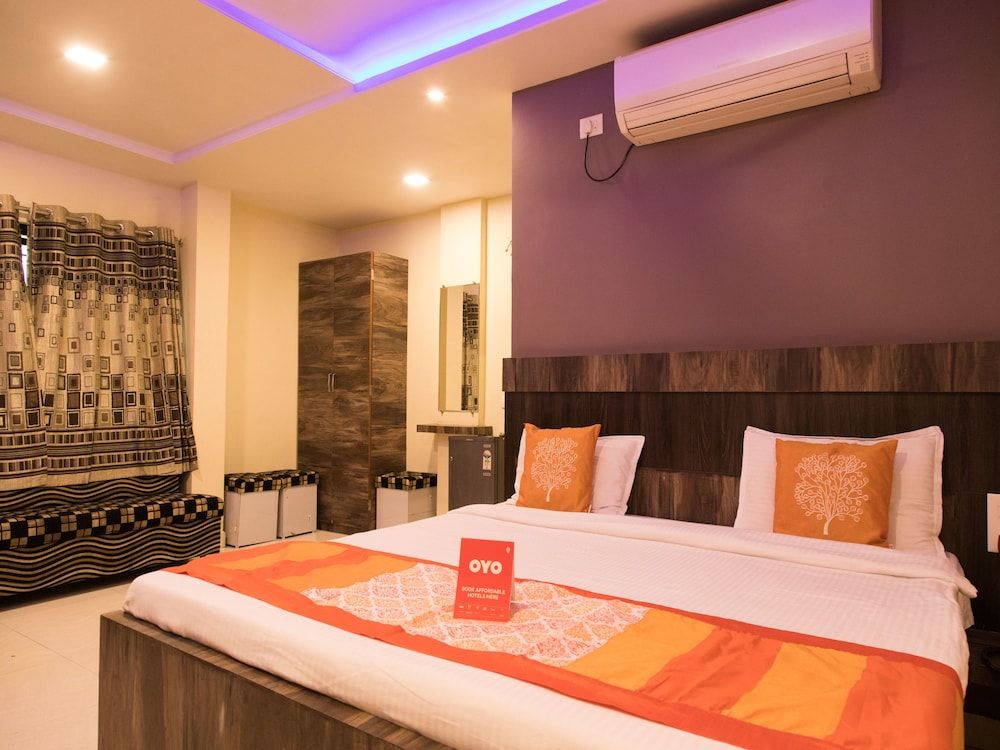 undefined OYO 10365 Hotel RR 6