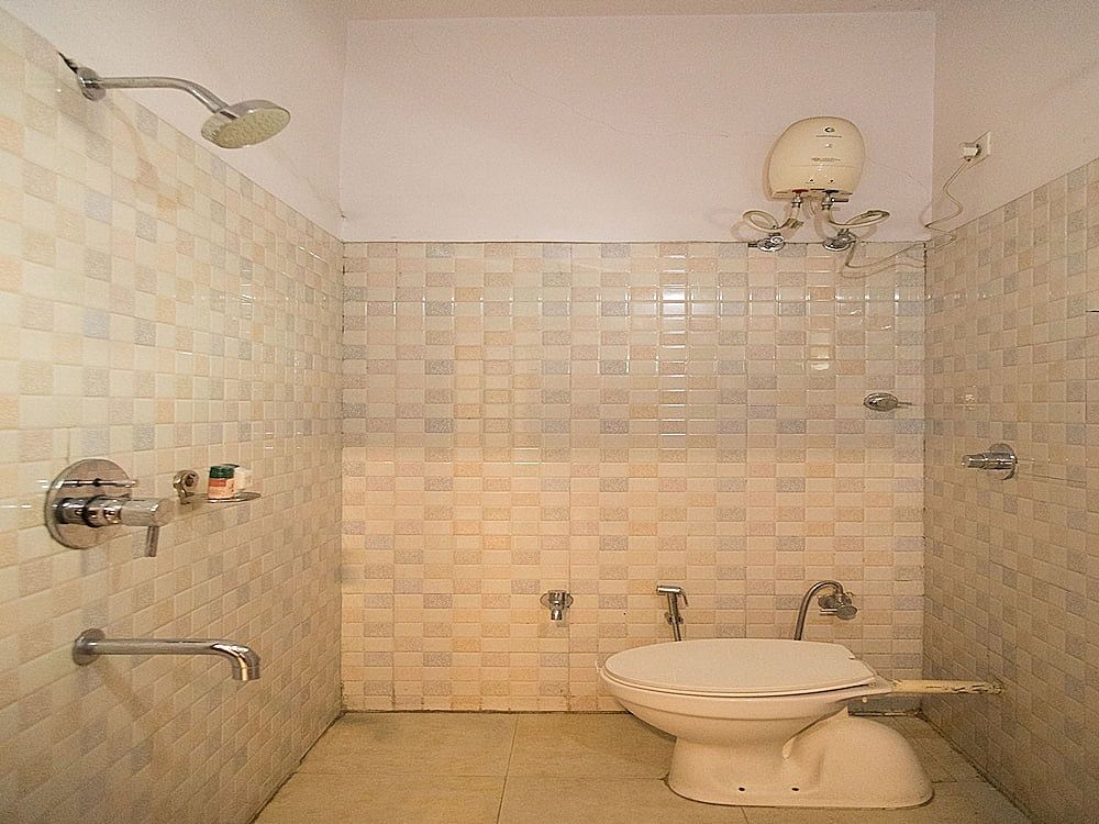 OYO 10365 Hotel RR Double or Twin Room 10