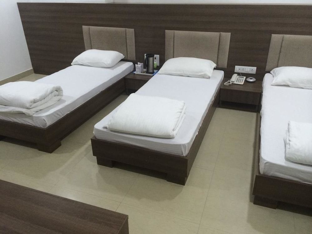 undefined JK Rooms 109 Hotel Mayur 9