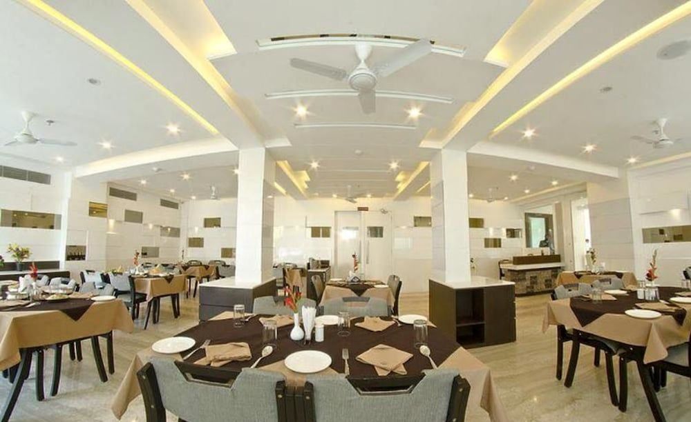 undefined JK Rooms 109 Hotel Mayur 5