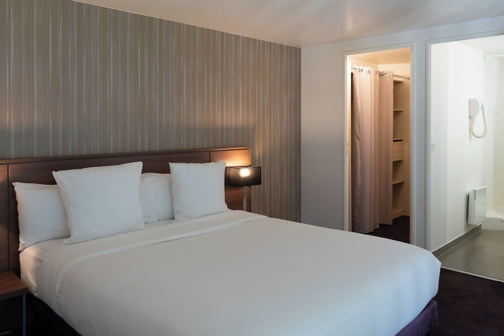 Family Suite Room "with pool access"