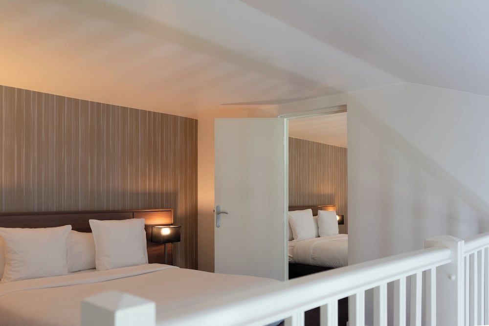 Family Suite Room "with pool access"