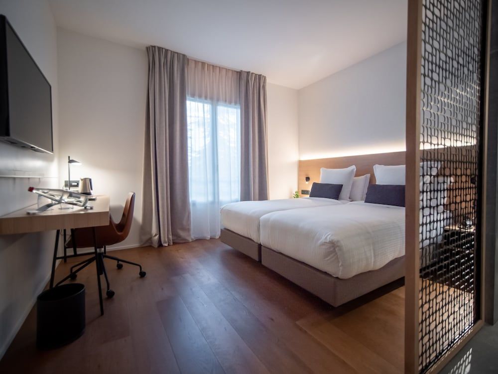 Premium Room with twin beds "spa access"