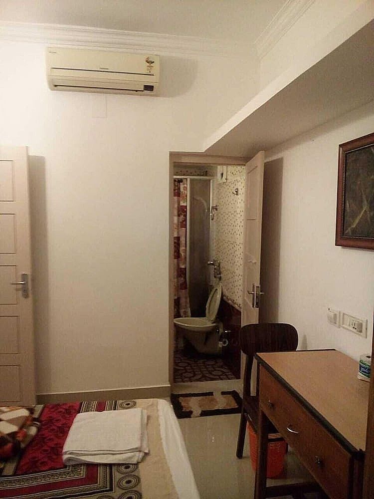 Nathan's Holiday Home 2 bedroom AC private apartment 10