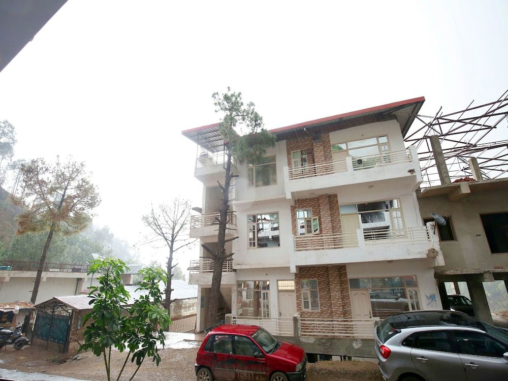 undefined OYO 13433 Home Kasauli View 2BHK Dharampur 4