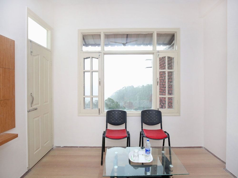 OYO 13433 Home Kasauli View 2BHK Dharampur Double or Twin Room 16