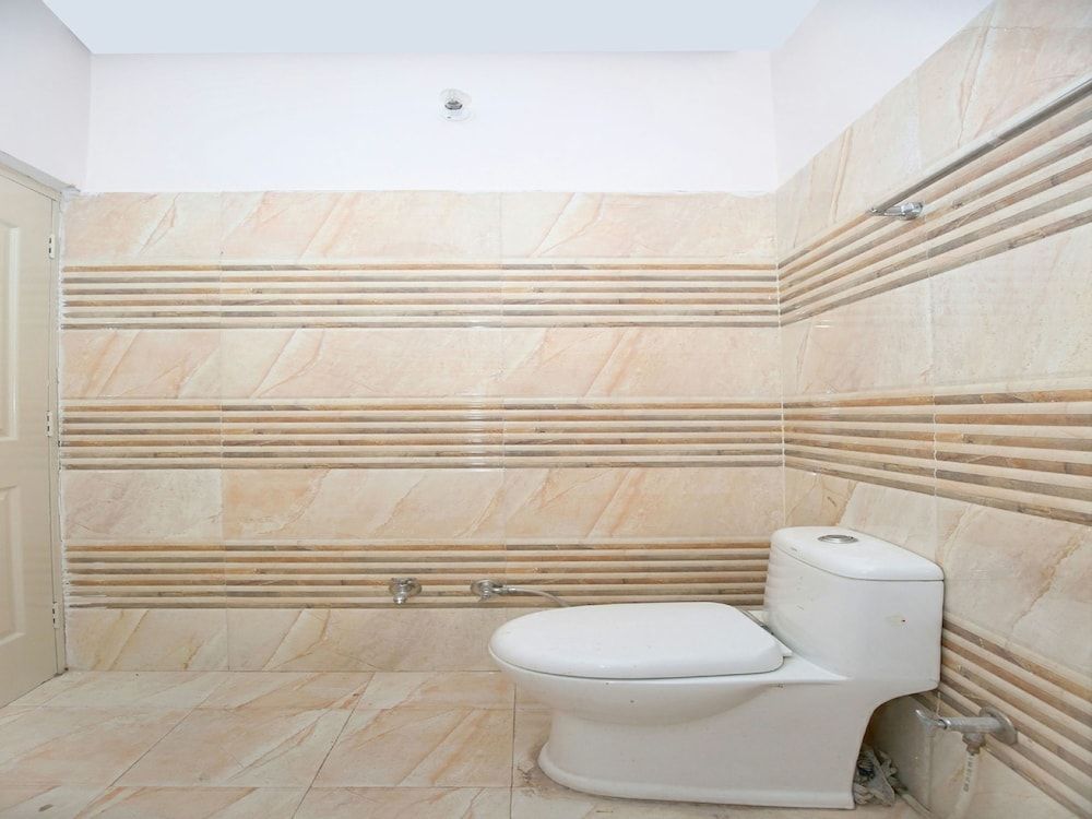 OYO 13433 Home Kasauli View 2BHK Dharampur Double or Twin Room 14