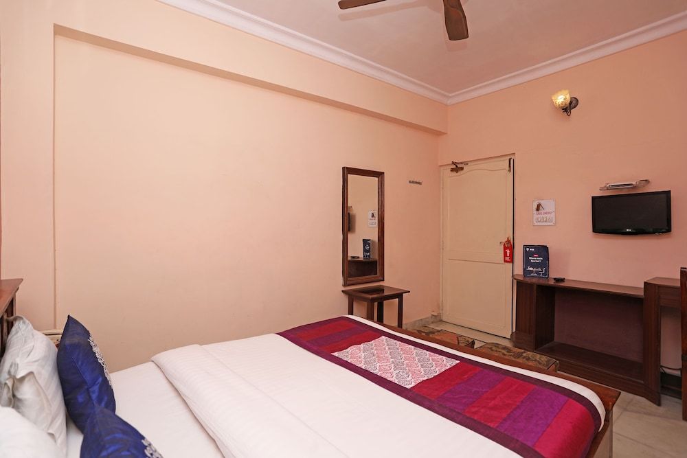 OYO 10326 Hotel Royal Inn Double or Twin Room 6