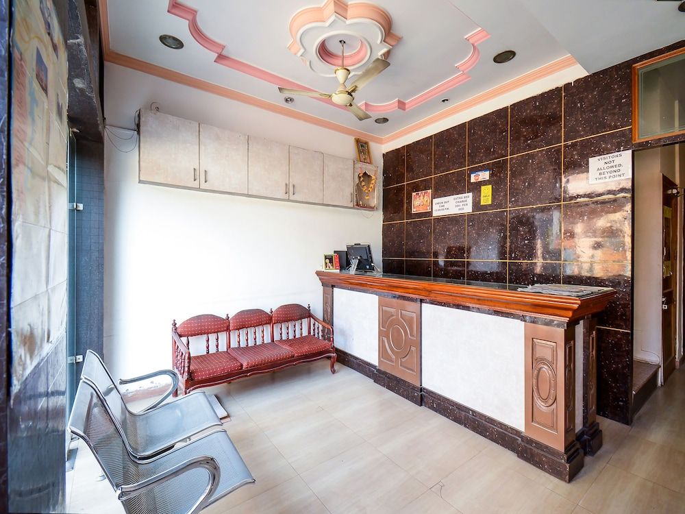 undefined OYO 19450 The Kamdhenu Inn 7