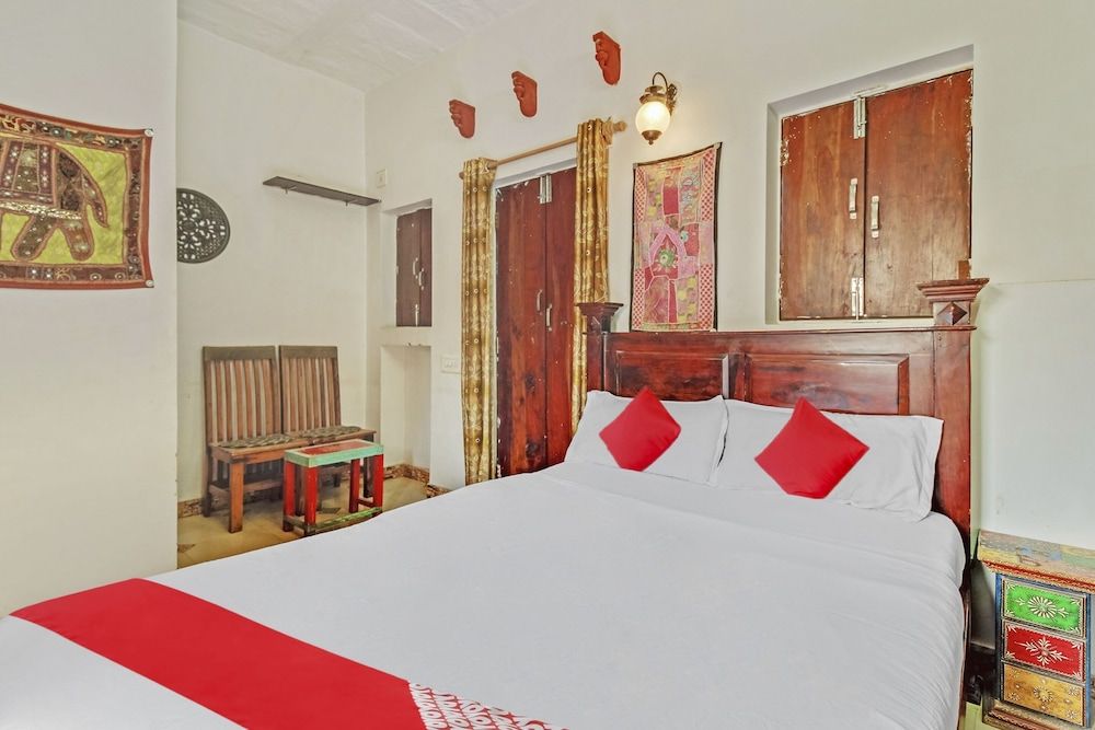 OYO 46815 Banaji Home Stay Single Room