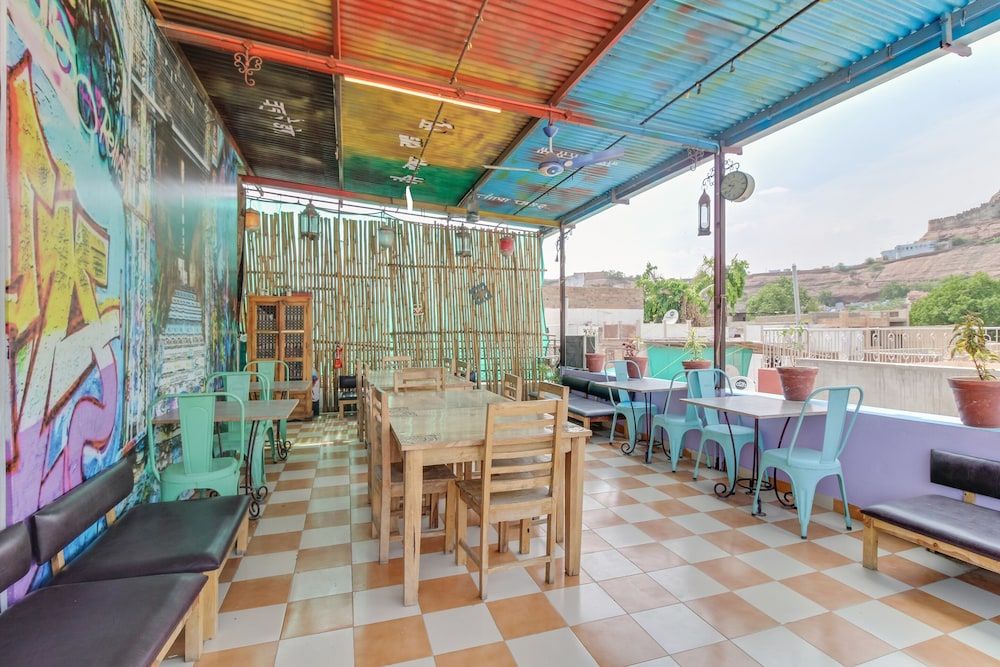 undefined OYO 46815 Banaji Home Stay 5