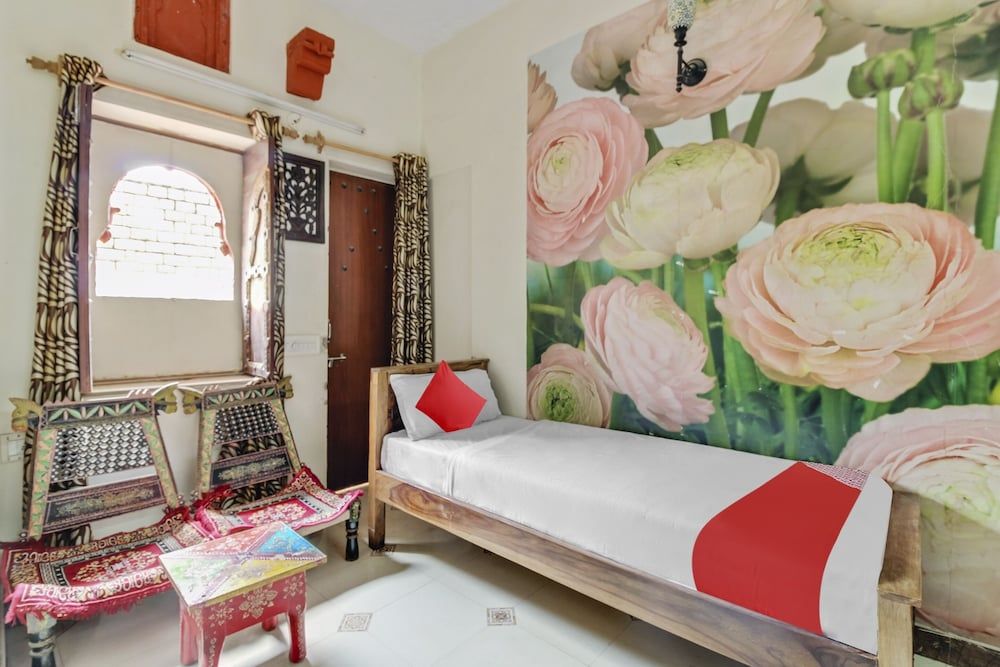 OYO 46815 Banaji Home Stay Double or Twin Room 3