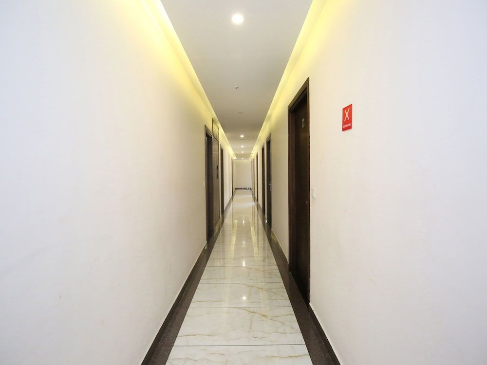 undefined OYO 10027 Hotel Red Petal 3